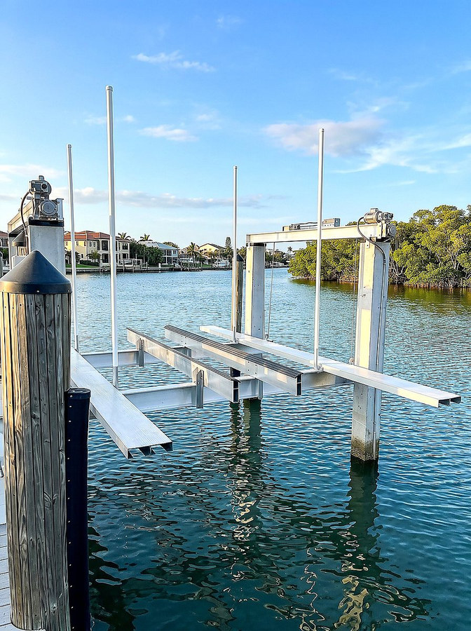 Installed boat lift frame and controls — South Florida dock
